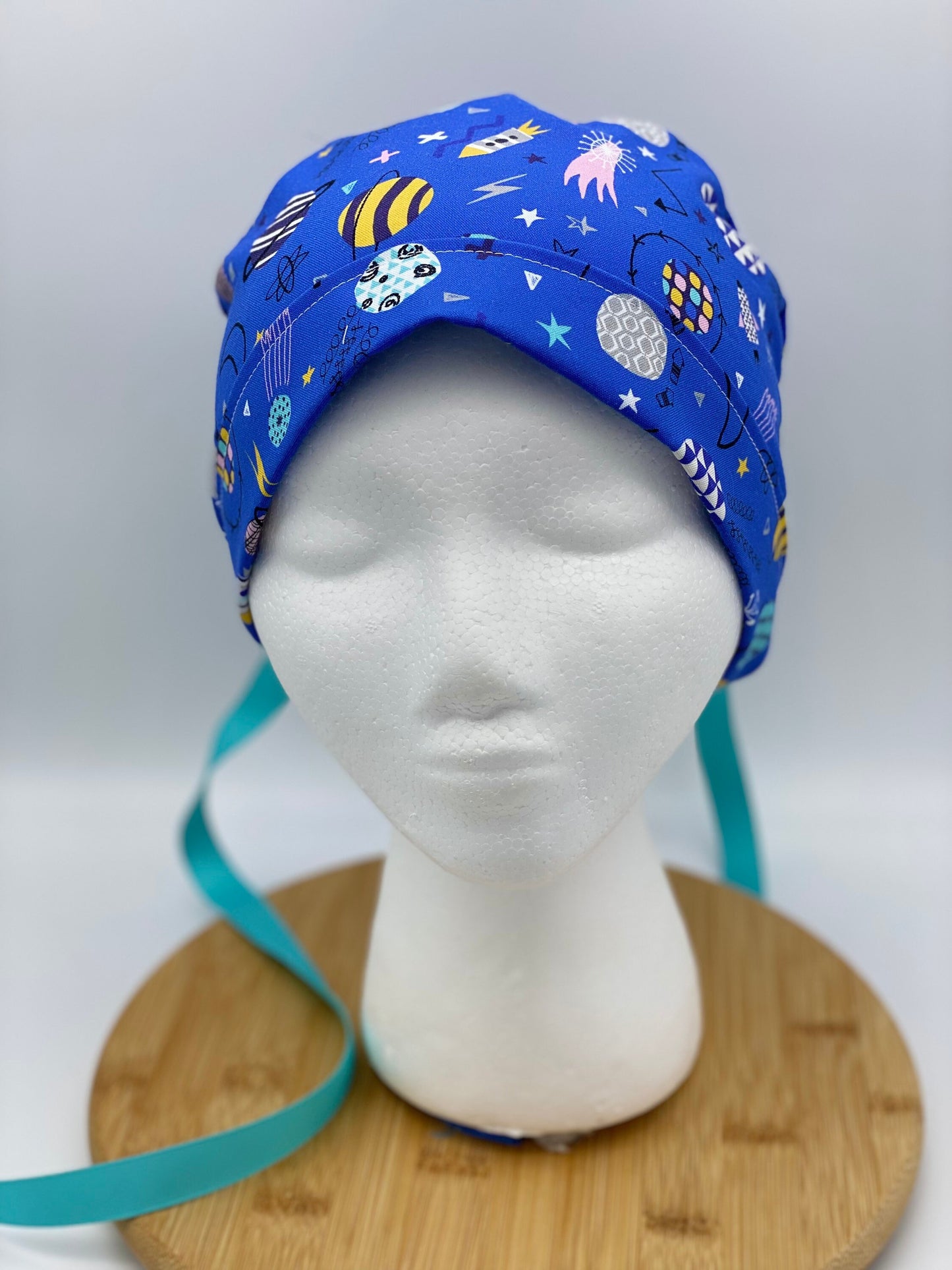 Blue space print scrub cap, scrub cap planets, scrub hat outer space, space ship scrub hat, Bonnet Head Designs