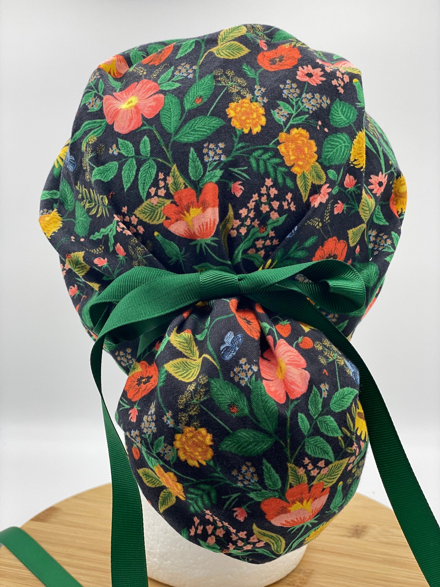 Camont black and green fabric scrub cap, Bonnet Head Designs