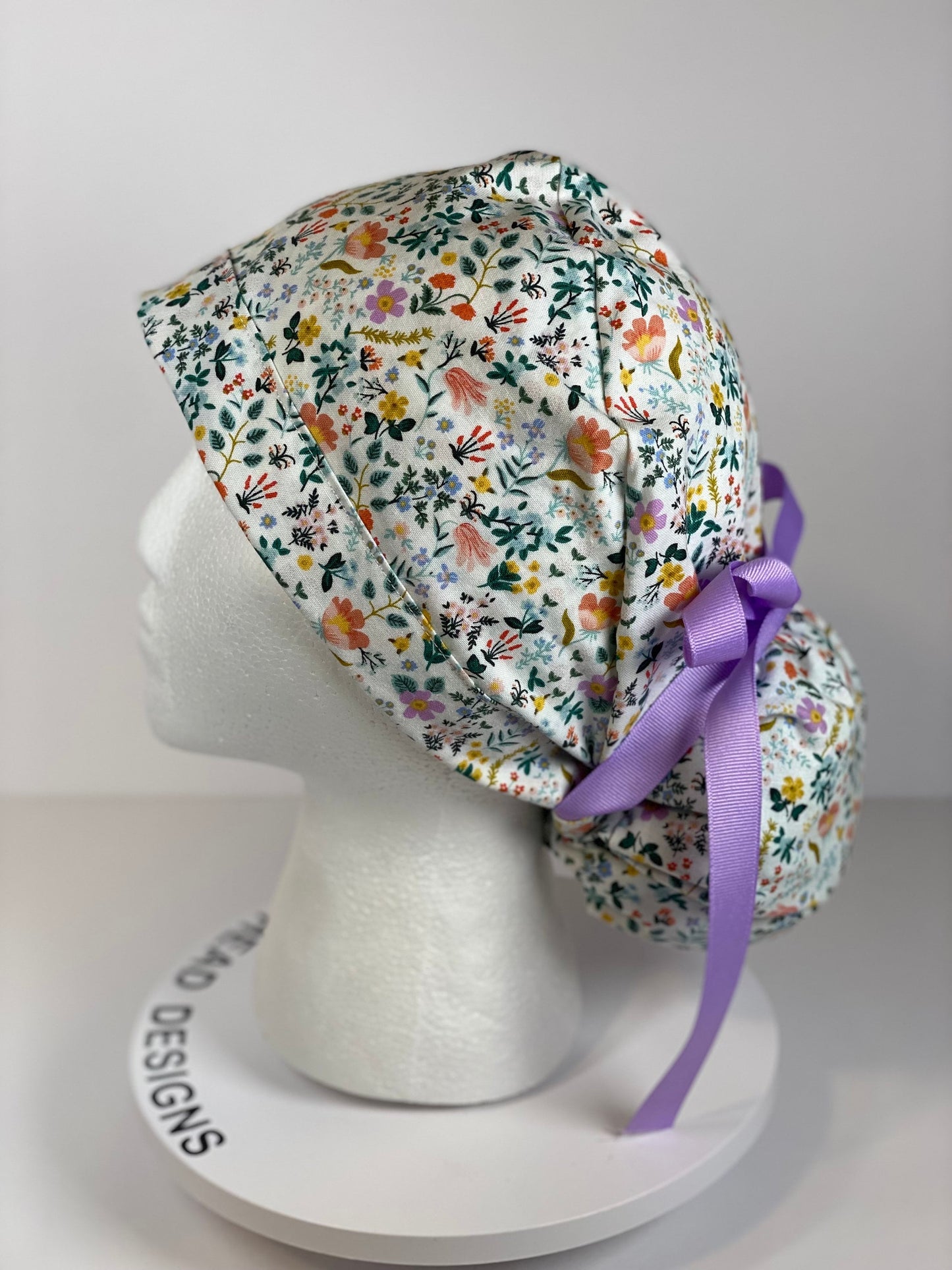 Rifle Paper Co white bramble fields fabric scrub cap, white floral scrub hat, nurse gift, doctor gift, Bonnet Head Designs