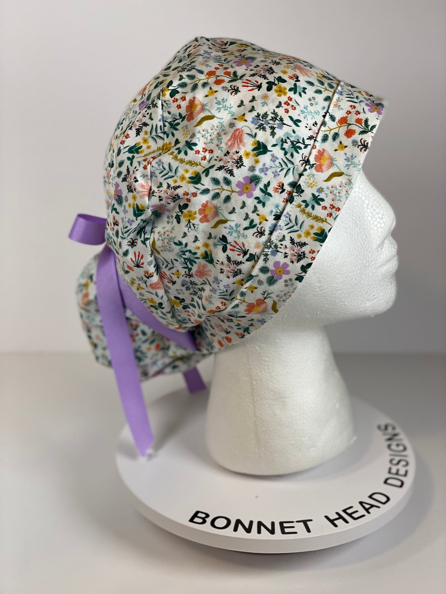 Rifle Paper Co white bramble fields fabric scrub cap, white floral scrub hat, nurse gift, doctor gift, Bonnet Head Designs