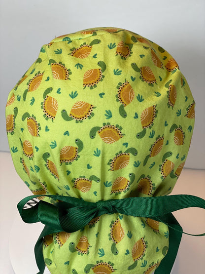 Green tortoise women’s scrub cap, green turtles ponytail scrub hat