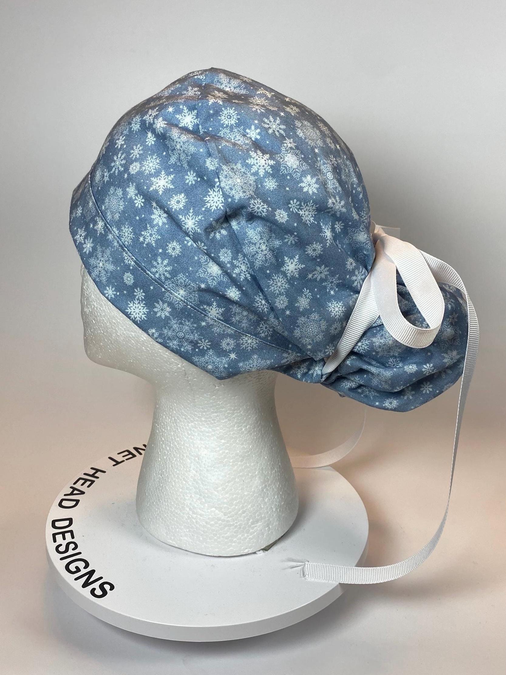 Snowflake print scrub cap, white and blue winter scrub hat, ponytail scrub cap snowflakes winter, Bonnet Head Designs