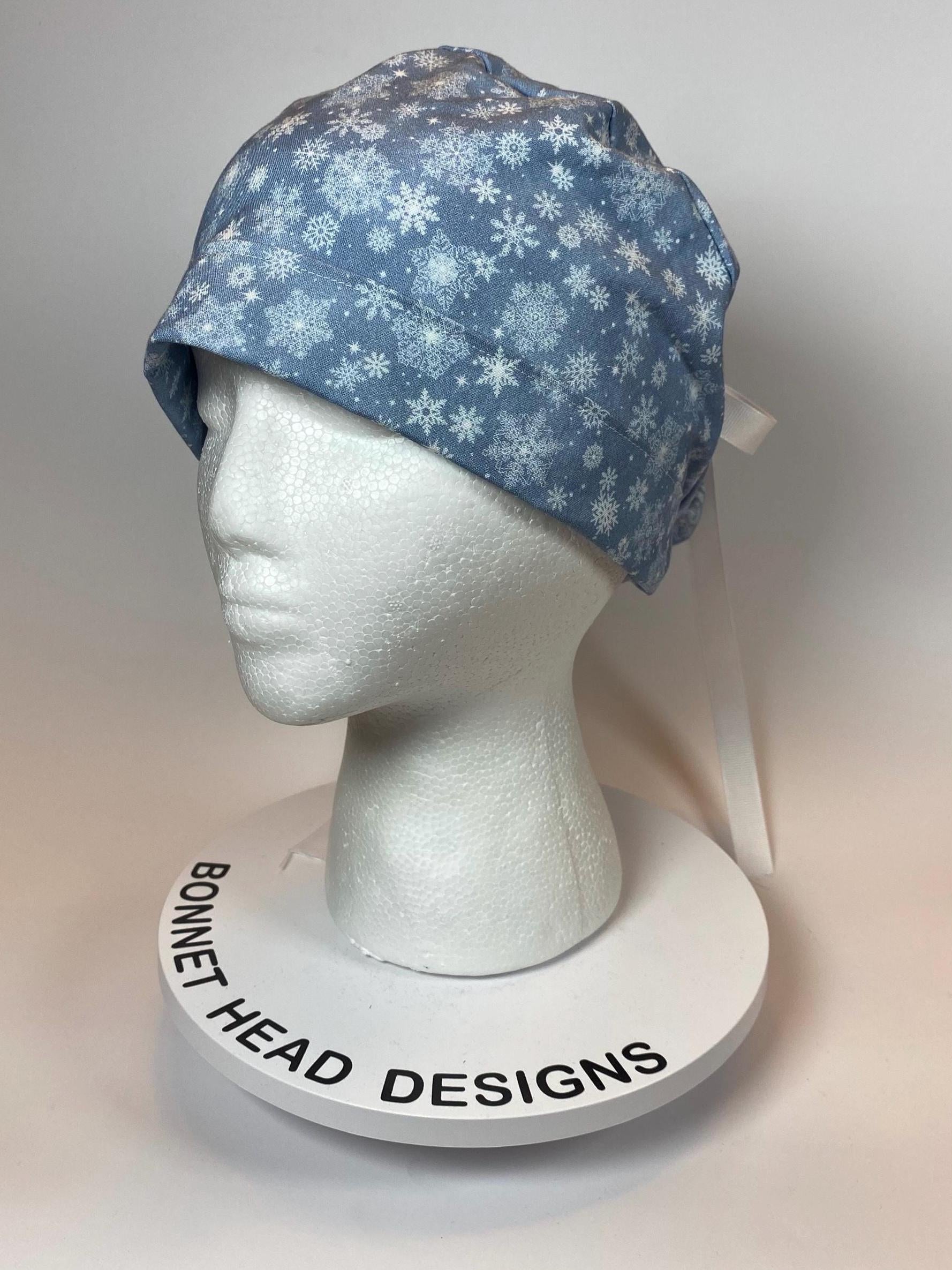 Snowflake print scrub cap, white and blue winter scrub hat, ponytail scrub cap snowflakes winter, Bonnet Head Designs