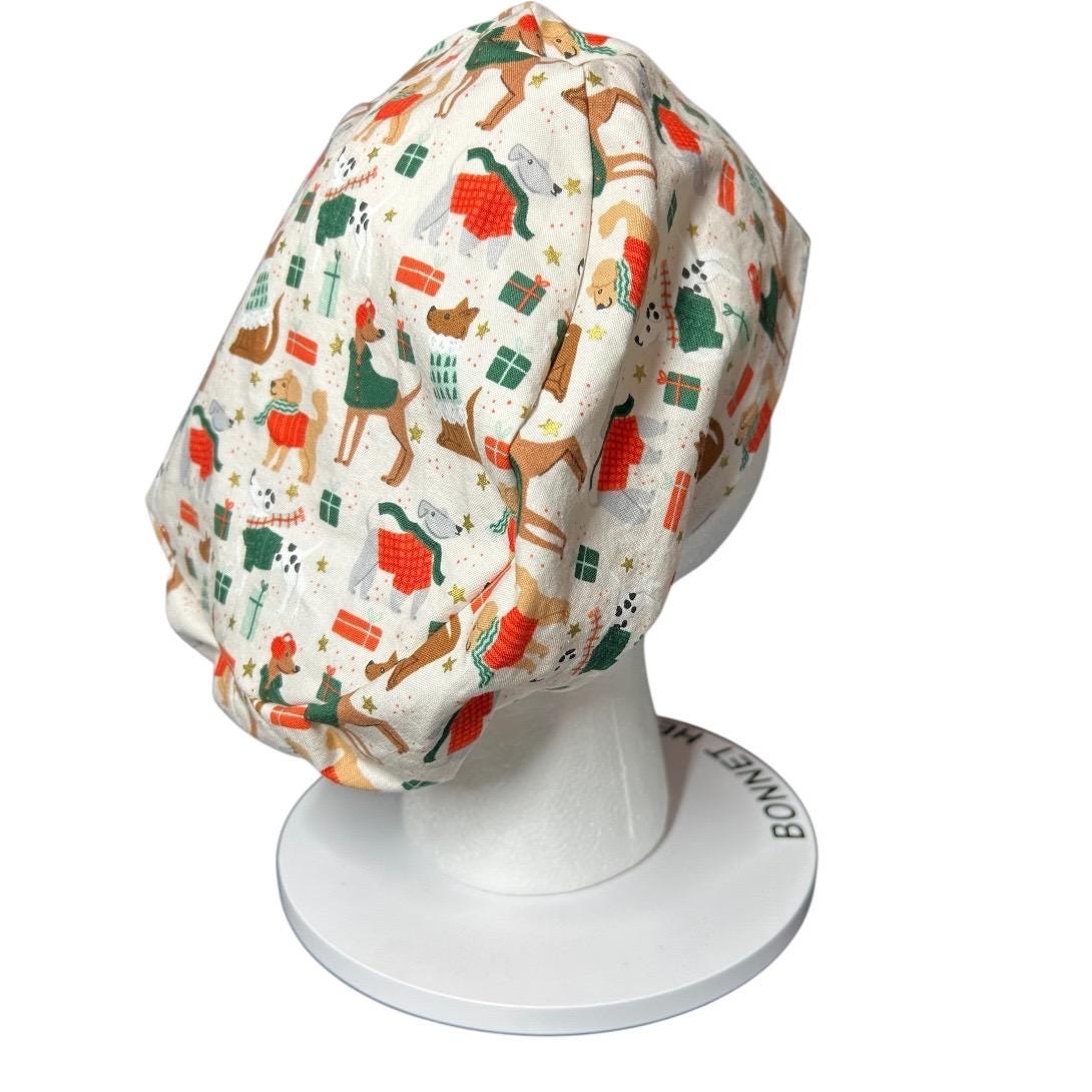 Christmas Dogs Euro Scrub hat: 'Merry Pawmas' Cream Fabric