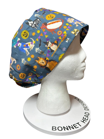 Euro scrub cap with toggle: Howl-ween fabric, dogs in costume